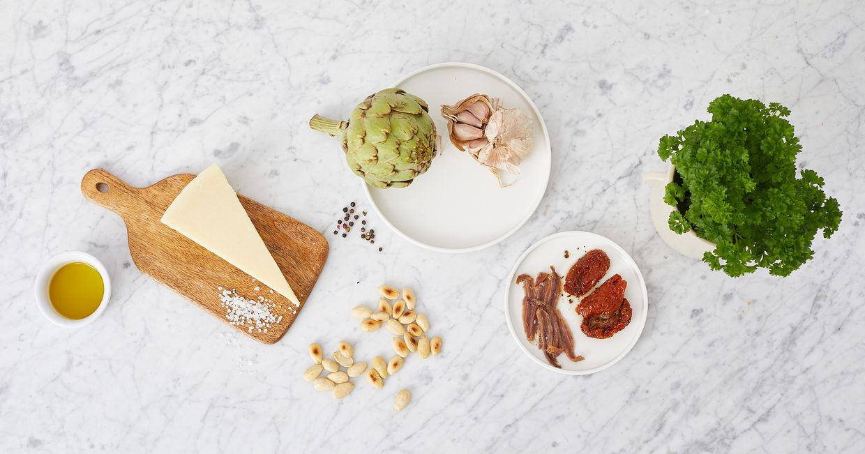 Spaghettoni w sosie z karczochów z pecorino romano, przepisy z karczochem