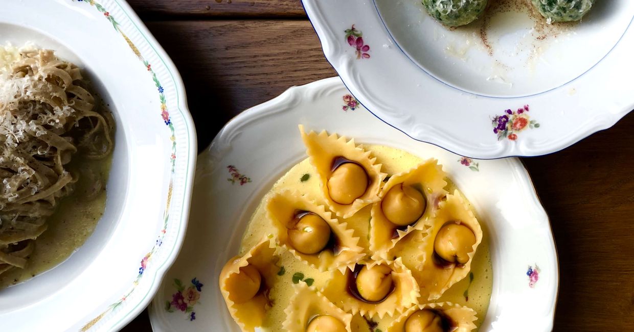 Supperlardo – sałatka z burakiem i mozzarellą (fot. materiały prasowe)