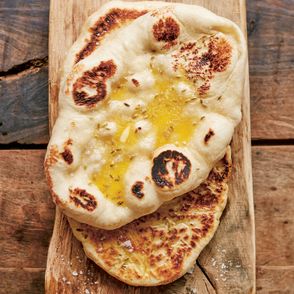 Zdjęcie fenkułowego chlebka z książki Jamiego Olivera "Razem" / fot. David Loftus