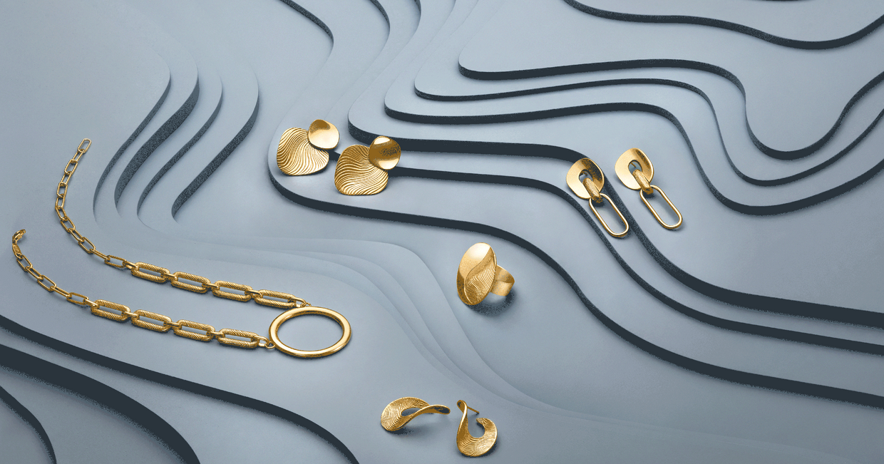 Biżuteria W. Kruk, złota kolekcja MEA inspirowana doświadczeniami życiowymi (fot. materiały prasowe)