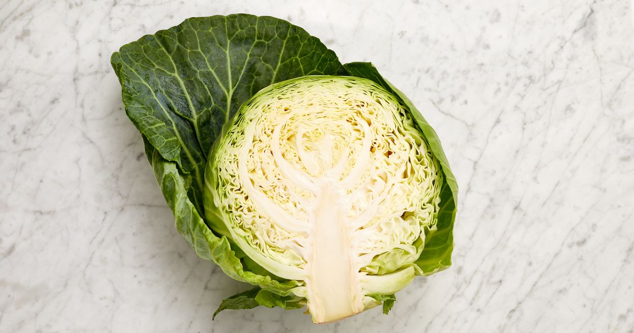 Jedzenie na upały. Przepisy z warzywami. Letnie przepisy z kapustą. Młoda kapusta (fot. Maciek Niemojewski)