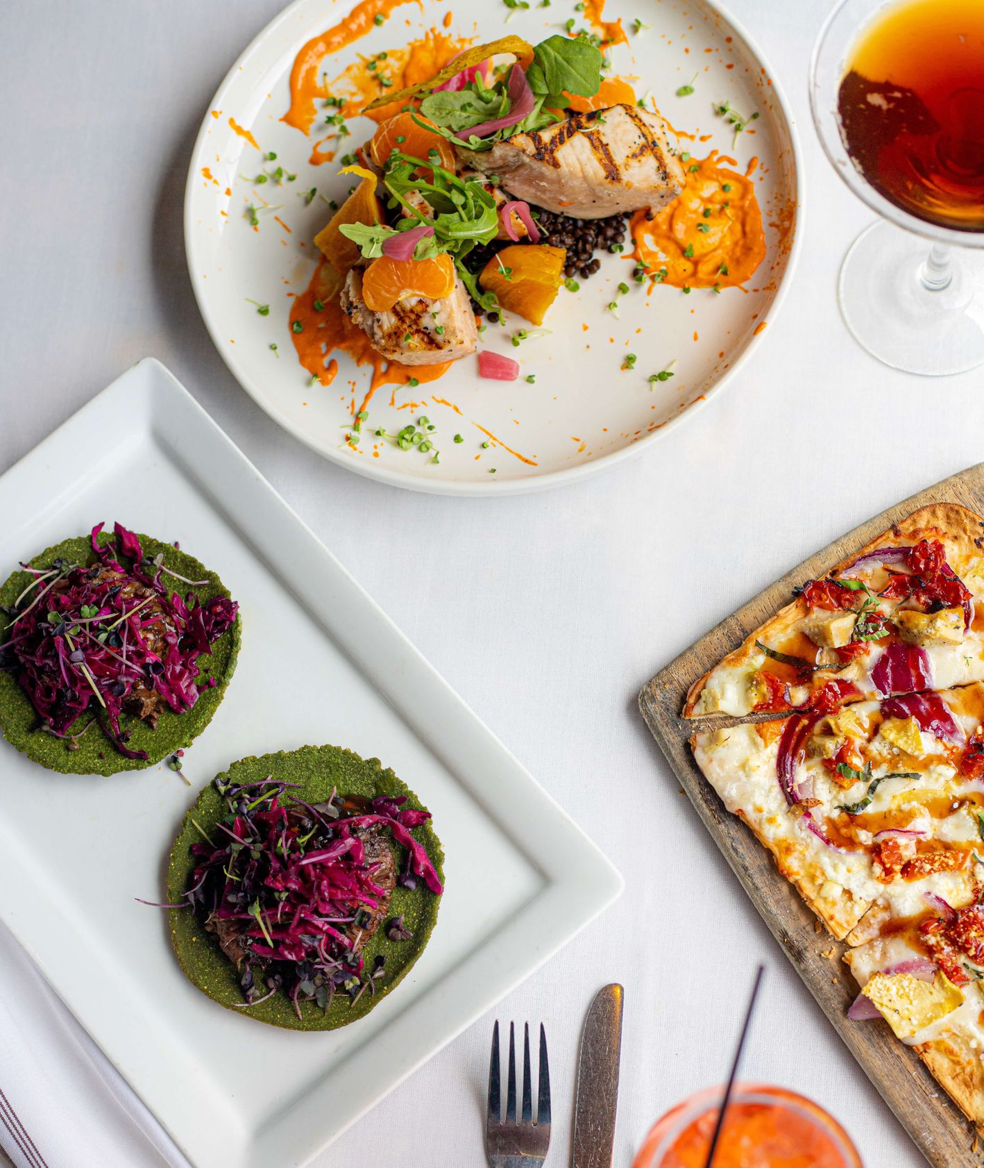 Przedstawiamy propozycje menu na walentynki – z tymi przepisami każdy znajdziecie coś dla siebie (fot. Ronise Daluz / unsplash.com)