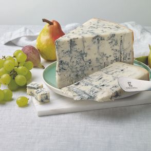 Historia sera gorgonzola. Skąd dokładni pochodzi ten pyszny, włoski ser? (fot. materiały prasowe)