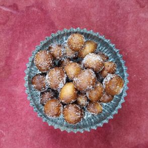 Portugalia do zjedzenia Bartka Kieżuna – pączki karmelowe (fot. Bartek Kieżun)