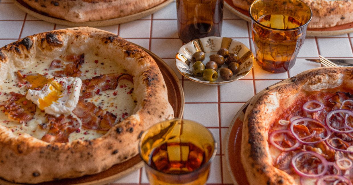 Pizza w warszawskiej pizzeri Polly Pizza