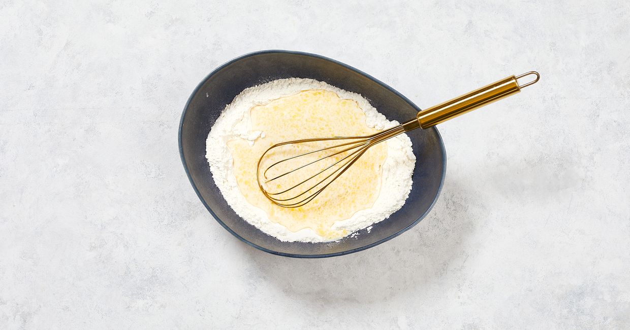 Jak zrobić pankejki, amerykańskie naleśniki pancakes, Ciasto na pancakes (fot. Maciek Niemojewski)