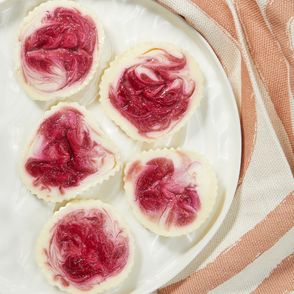 Najlepsze wypieki z malinami – miniserniczki z malinami (fot. Maciek Niemojewski)