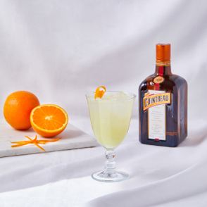 Koktajl z likierem Cointreau