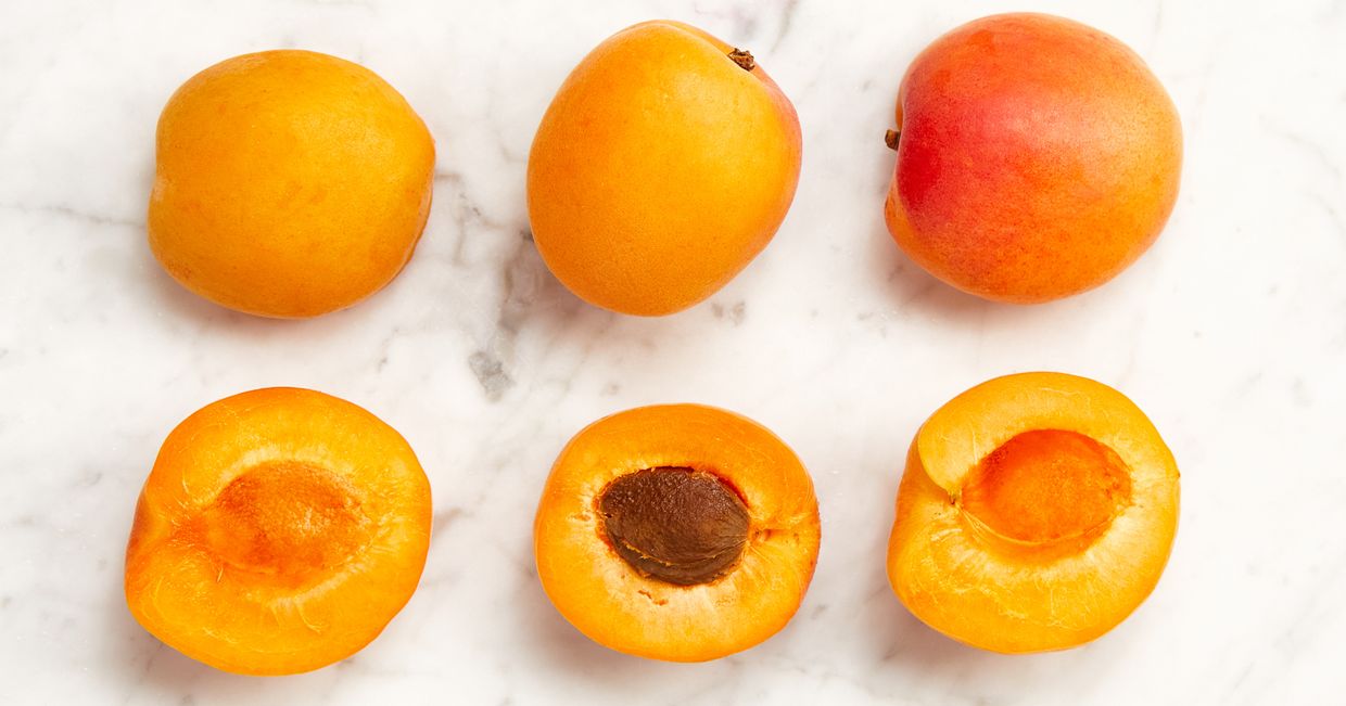 Morele. Owoce pełne wody. Jakie owoce i warzywa zawierają najwięcej wody (fot. Maciek Niemojewski)