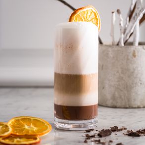 Zimowa kawa – latte czekoladowo-pomarańczowe