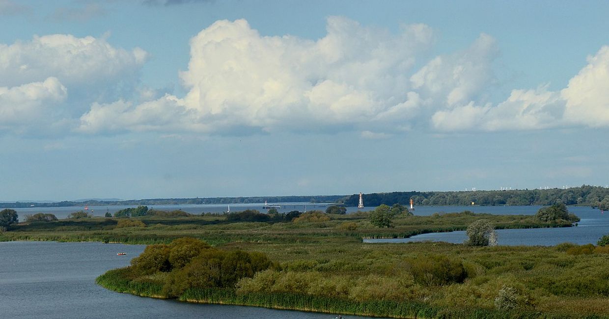 Wielki Karw na Odrze – trasy żeglarskie po Polsce (fot. Mateusz War / Wikimedia)