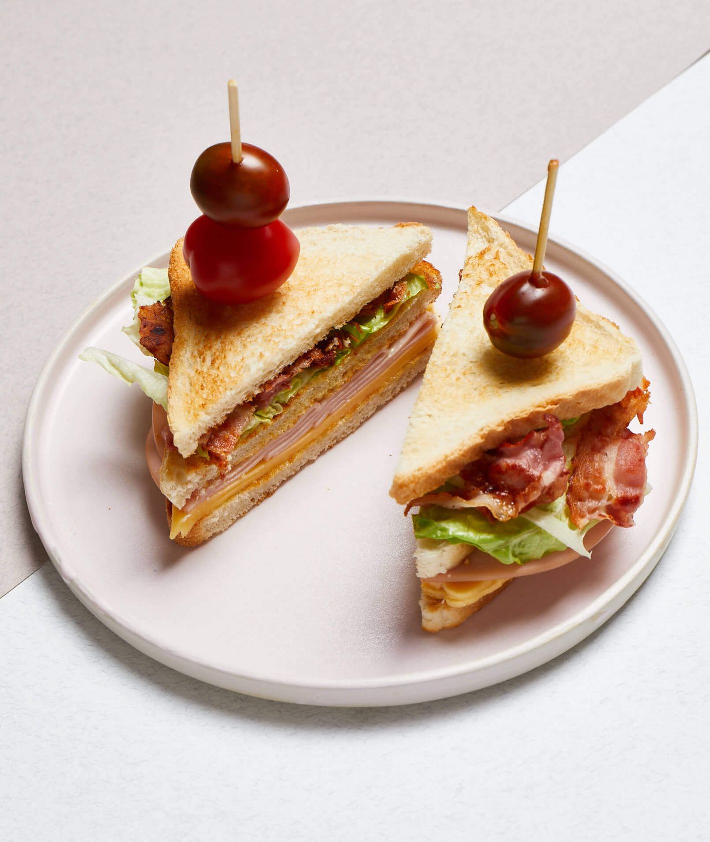 kanapka klubowa, domowa kanapka klubowa, przekąski na imprezę, club sandwich,