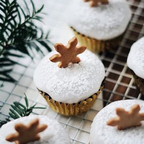 Babeczki z marchewki polane lukrem z białej czekolady (fot. Jessica Nadziejko)