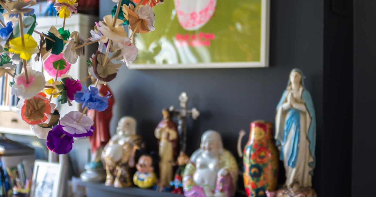 wielkanocne pająki - polski folk, mieszkanie marty bradshaw - eat away - kraków