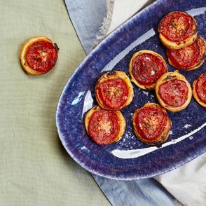 Wytrawne ciastko z pomidorem i oregano – przepis