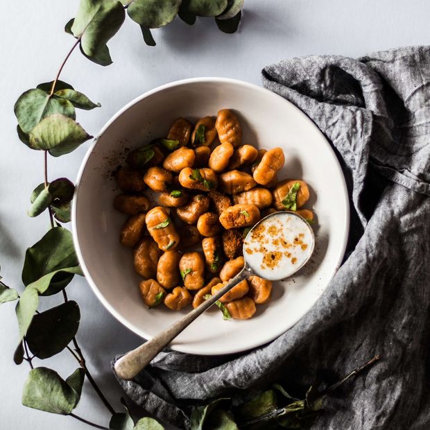 Jakie święteczne menu przygotować dla wegan i wegetarian (fot. Alex Loup / unsplash.com)