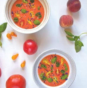 Przepis na gazpacho. Wegańskie przepisy. Ekocentryczka w kuchni (fot. materiały prasowe)