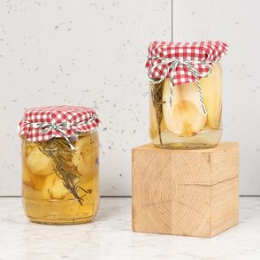 gruszki w occie gruszki w zalewie octowej przepis przetwory z gruszek na zimę