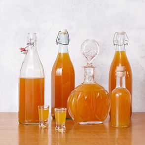 Jak zrobić cytrynówkę. Przepis na najlepszą cytrynówkę (fot. Maciek Niemojewski)