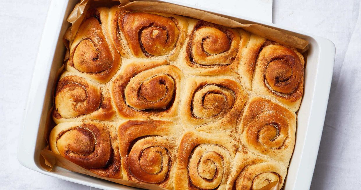 Pachnące cynamonem drożdżowe bułeczki idealne do porannej kawy (fot. Maciek Niemojewski)