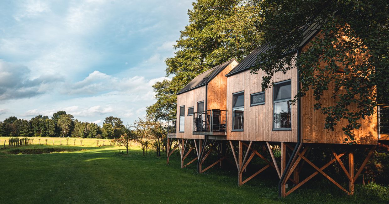 Jurta w Dolinie Niedźwiadka (fot. Marysia Ocioszyńska i Jakub Jędrzejczak)