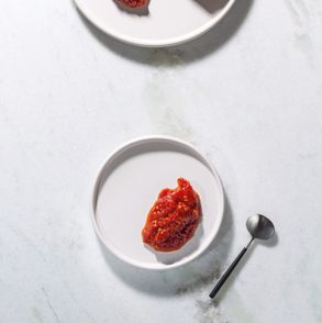 Przygotuj dżem z pomidorów. Najlepsze przepisy na przetwory z pomidorów (fot. dinnershow.studio)