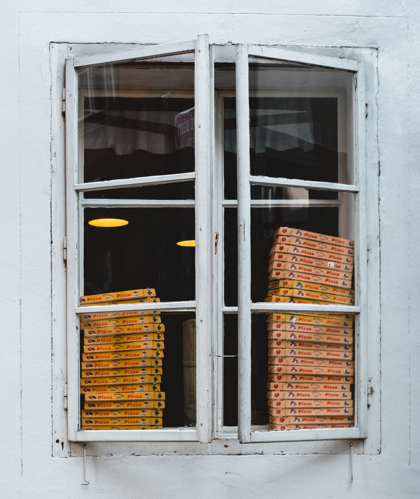 pudełka z pizzą (fot. homas Peham)