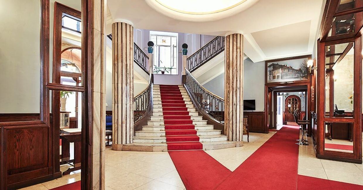 Hotelowe lobby Hotelu Francuskiego