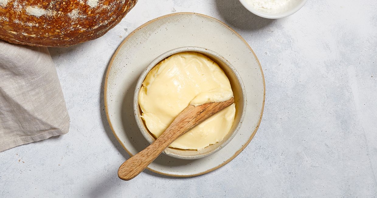 Masło w miseczce (fot. Maciek Niemojewski)