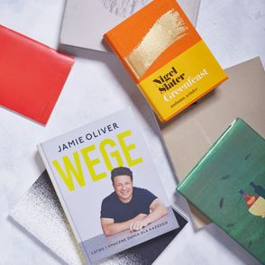 Okładki najlepszych książek kucharskich 2019 roku (fot. Maciek Niemojewski)