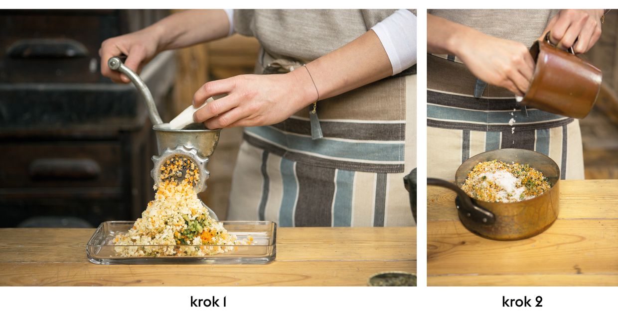 Krok 1 i 2 przygotowania kostki bulionowej (fot. dinnershow studio)