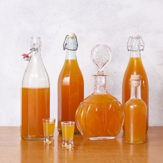 Jak zrobić cytrynówkę. Przepis na najlepszą cytrynówkę (fot. Maciek Niemojewski)