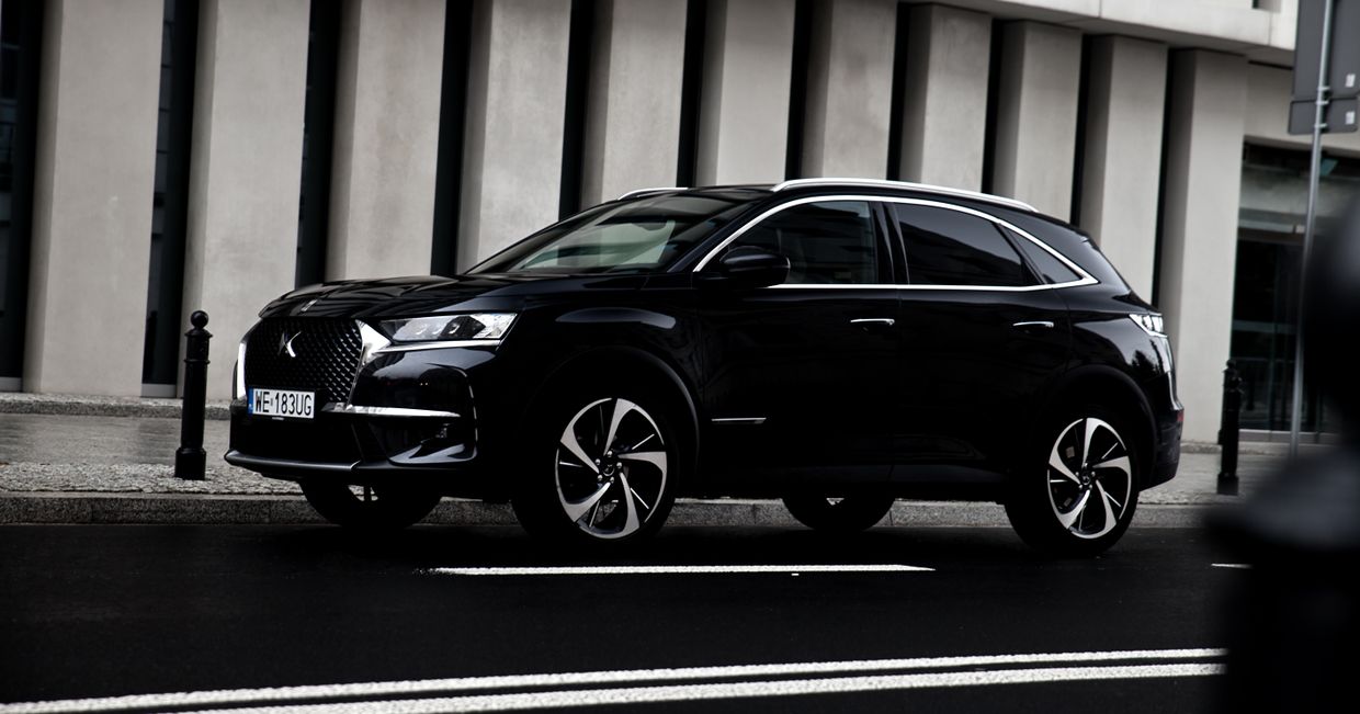 samochodem po mieście