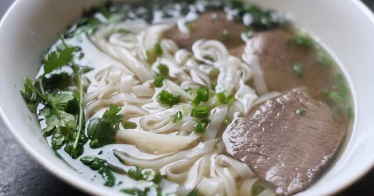 przepis na zupę pho (fot. Kasia Stadejek)