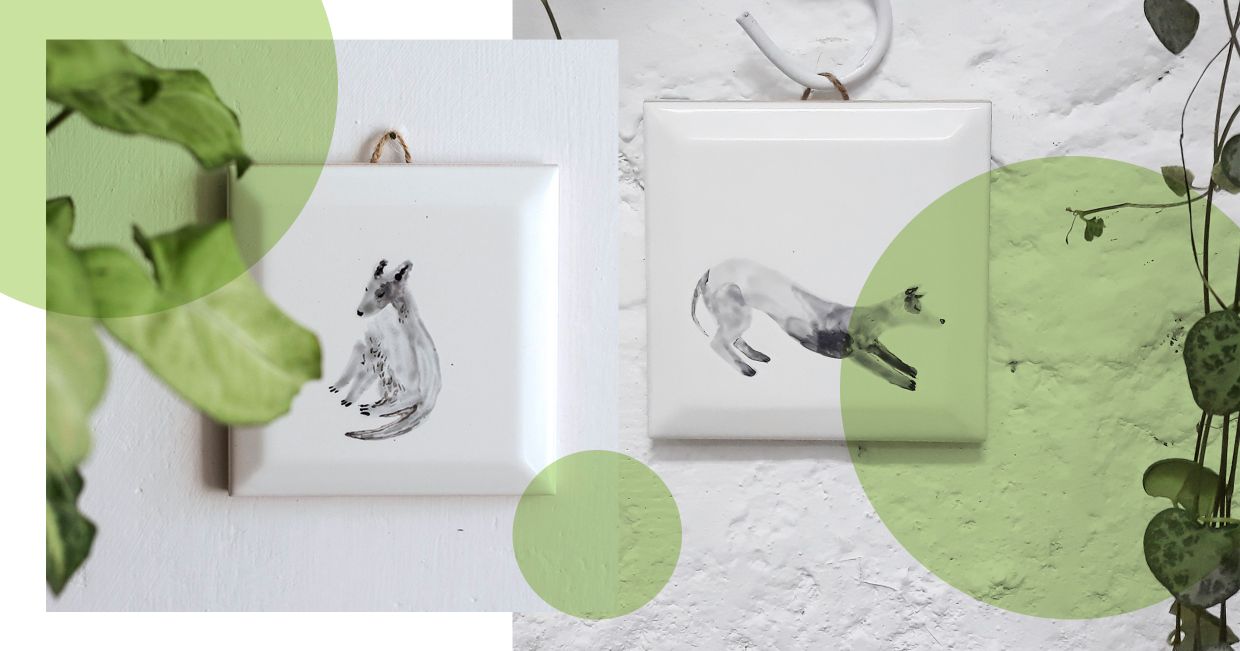 Dekoracyjne, naścienne płytki ceramiczne z motywem zwierzęcym – ilustrowane psy od Richie Acapulco (fot. materiały prasowe)