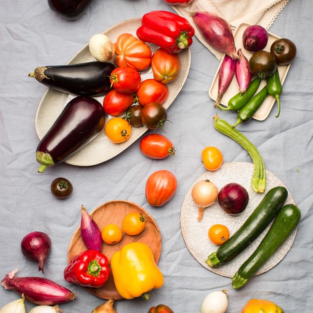 Targ Forteca Kręgliccy – sezonowe warzywa: papryka, bakłażan i cukinia, wczesna jesień