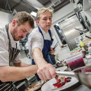 Robert Trzópek Bez Gwiazdek, kukbuk poleca, Bez Gwiazdek, restauracje w Warszawie, szef kuchni, ,najlepsze restauracje