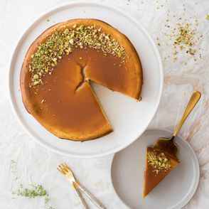 Najlepsze pomysły na sernik: Sernik pistacjowy – przepis (fot. wszystkiegoslodkiego.pl)