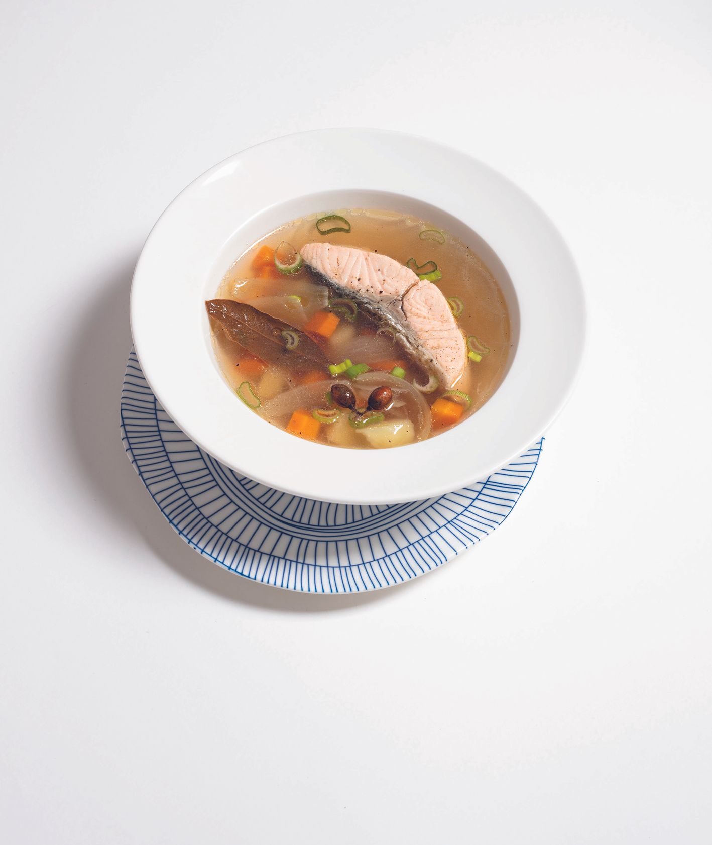 Przepis na uchę, tradycyjna kuchnia rosyjska, jak zrobić zupę rybną (fot. Jakub Stanek)