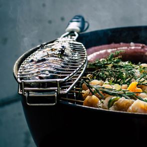 Grill pełen jedzenia