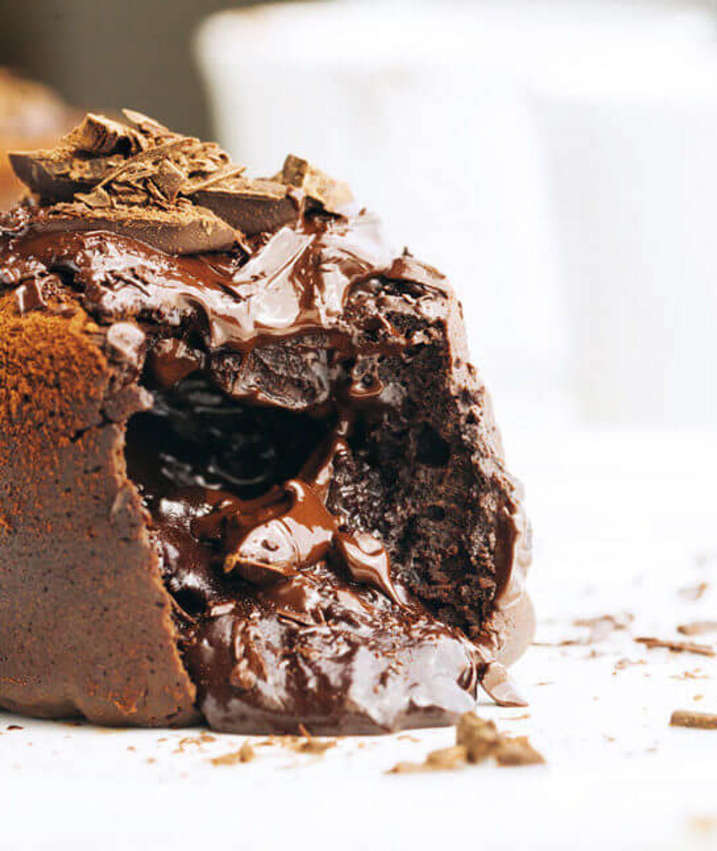 Zmysłowa lawa czekoladowa, delikatne ciastko i mocno czekoladowy płynny środek (fot. Monika Walecka)