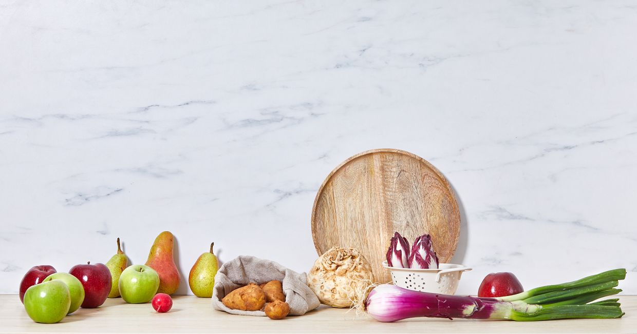 Warzywa leżące na kuchennym blacie