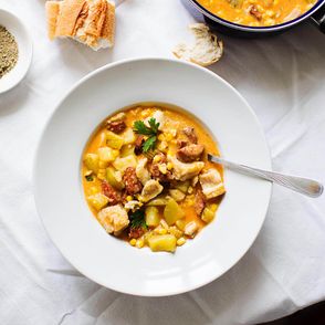 zupa z rybą, zupa kukurydziana, sposób na kukurydzę, jak ugotować kukurydzę, rozgrzewający obiad, kuchnia meksykańska, zupa warzywna, jak ugotować bulion, dania z kukurydzy