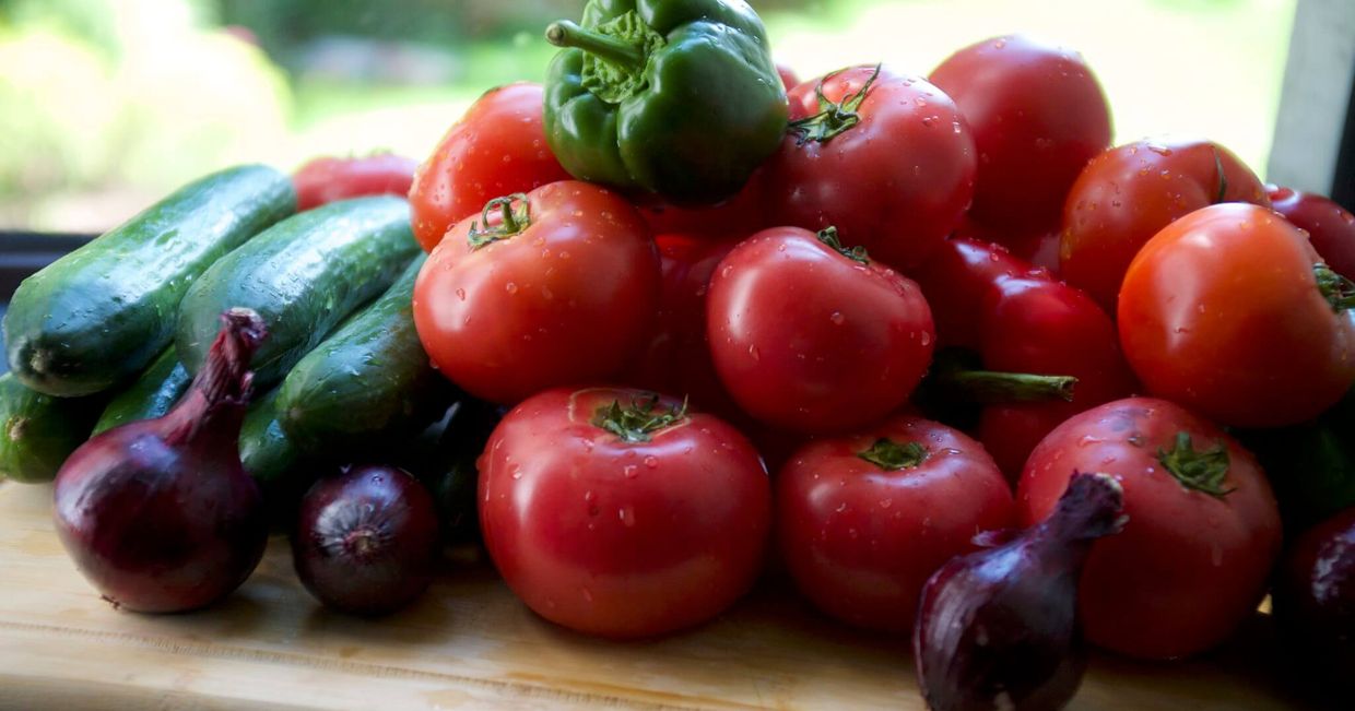 składniki na gazpacho