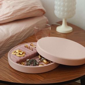 Biżuteria w specjalnym pudełku do przechowywania od KOPI (fot. KOPI)