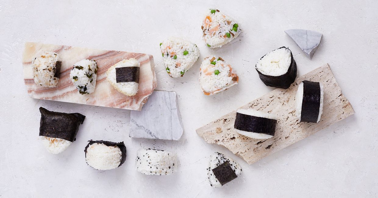 Domowe onigiri. Jak zrobić? Przepis (fot. Maciek Niemojewski)