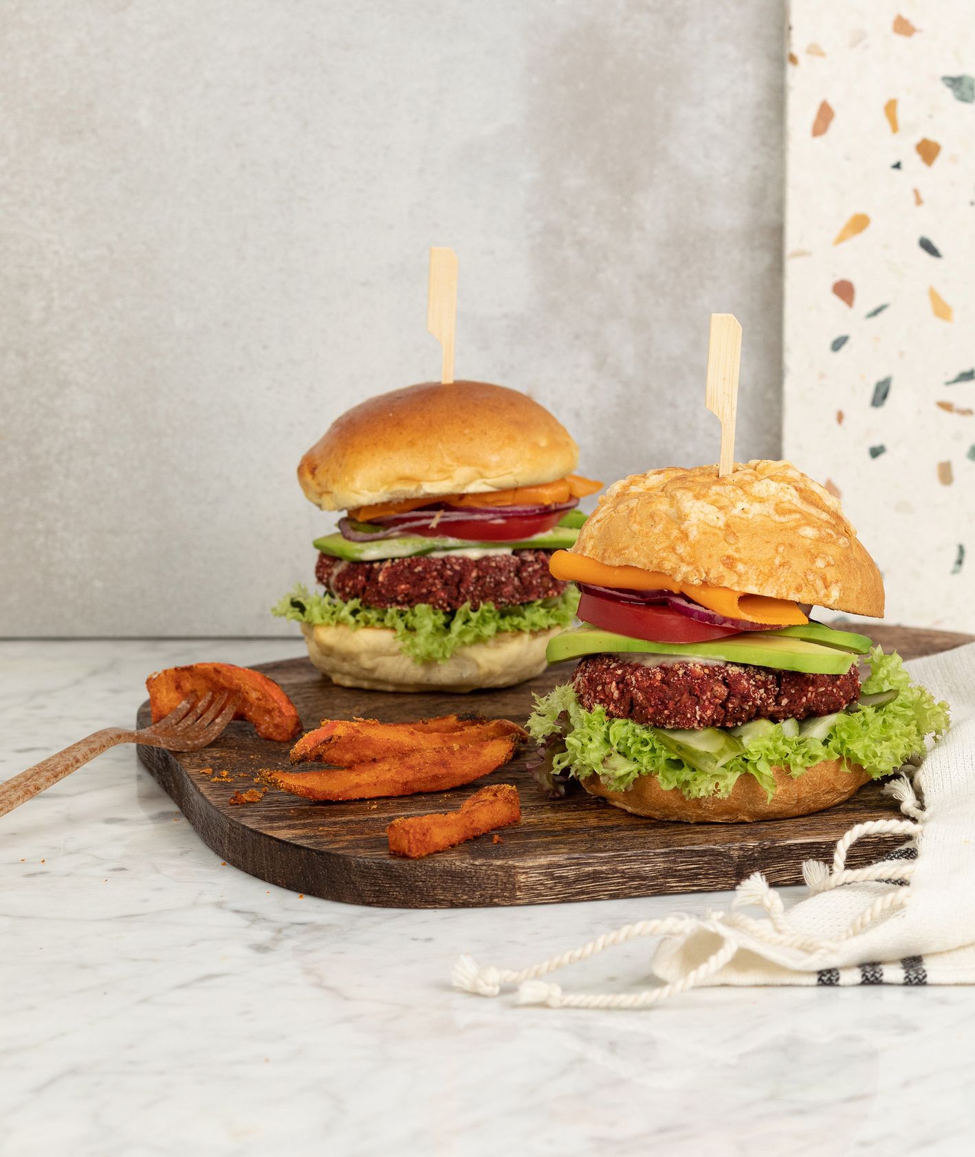 Sprawdź przepisy na wegetariańskie burgery z burakiem