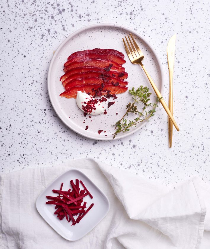 Buraczkowy gravlax