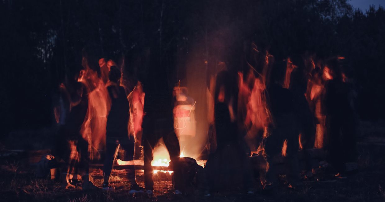 Taniec przy ognisku, root connection (fot. Szymon Rogala)