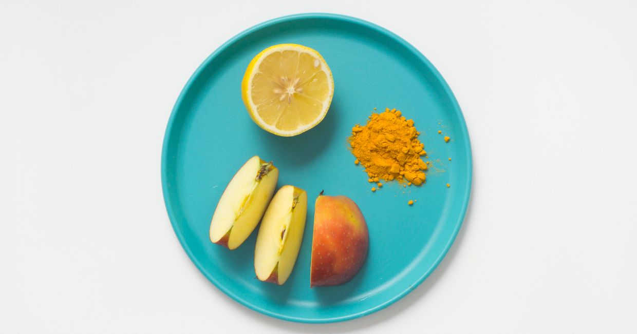 jabłka, kurkuma, cytryna